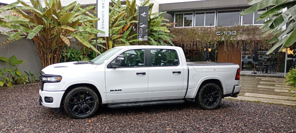 Ram 1500 Night Edition — foto 3